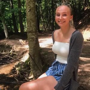 Meet your Posher, Hayley